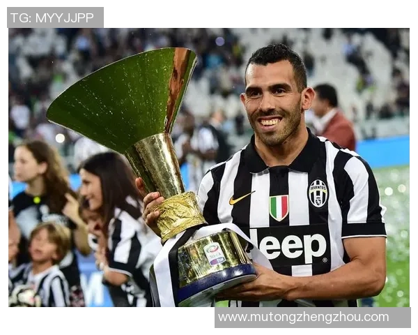 足球球星女性超高清头像展现优雅与力量的完美结合 足球球星女性超高清头像展现优雅与力量的完美结合